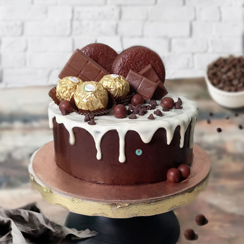 Chocolate-White-Drip-Overloaded-Cake